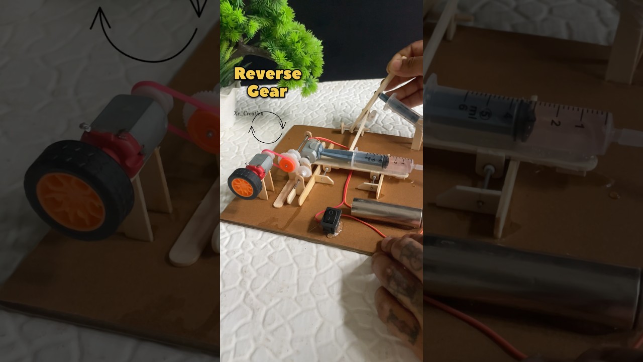Reverse Gear Mechanism Using DC Motor 🚗