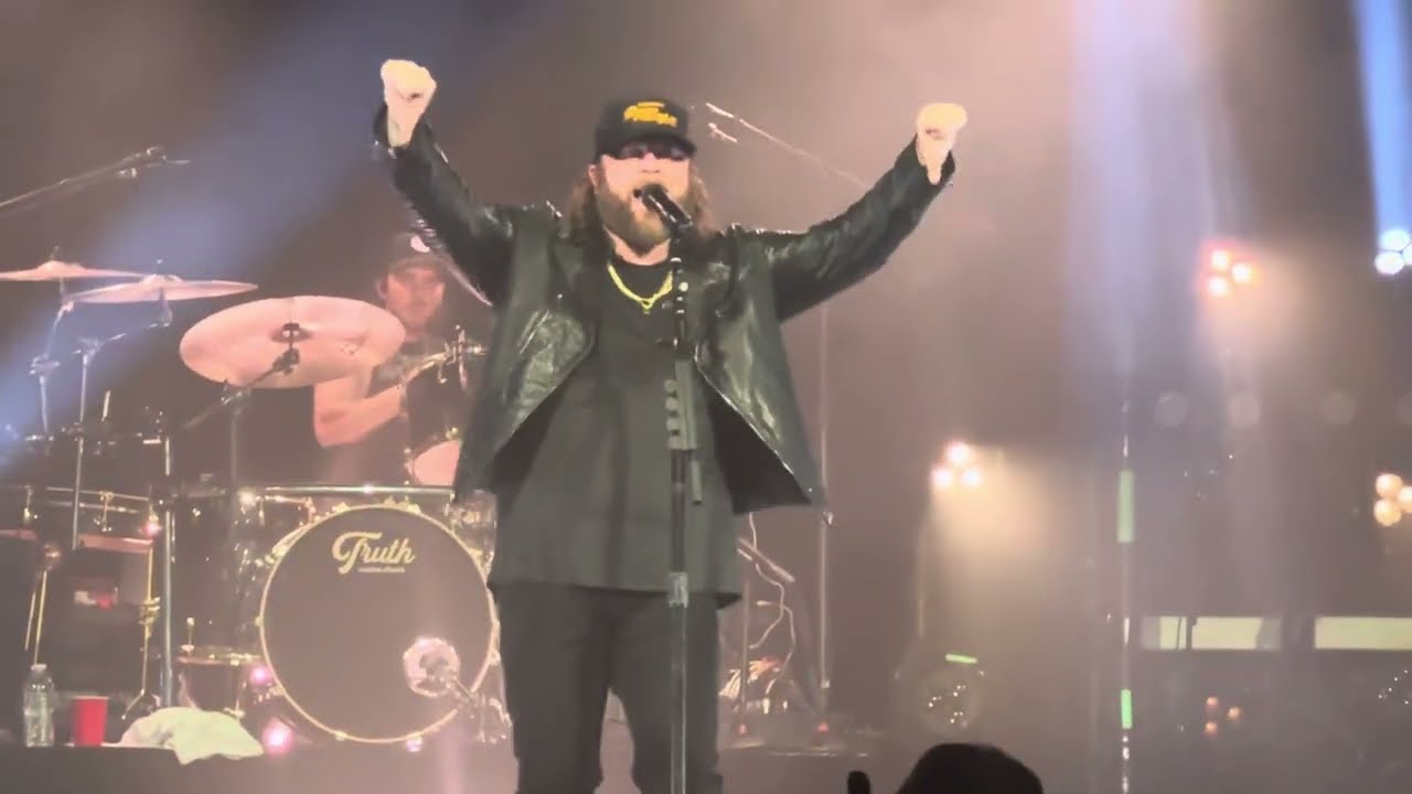 Nate Smith Performs 'Oil Spot' Live in Grand Rapids