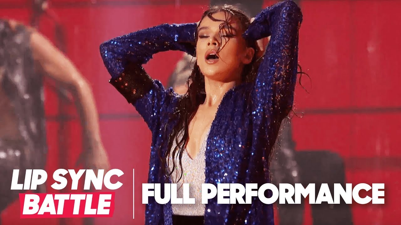 Hailee Steinfeld Performs 'The Way You Make Me Feel' 🎤