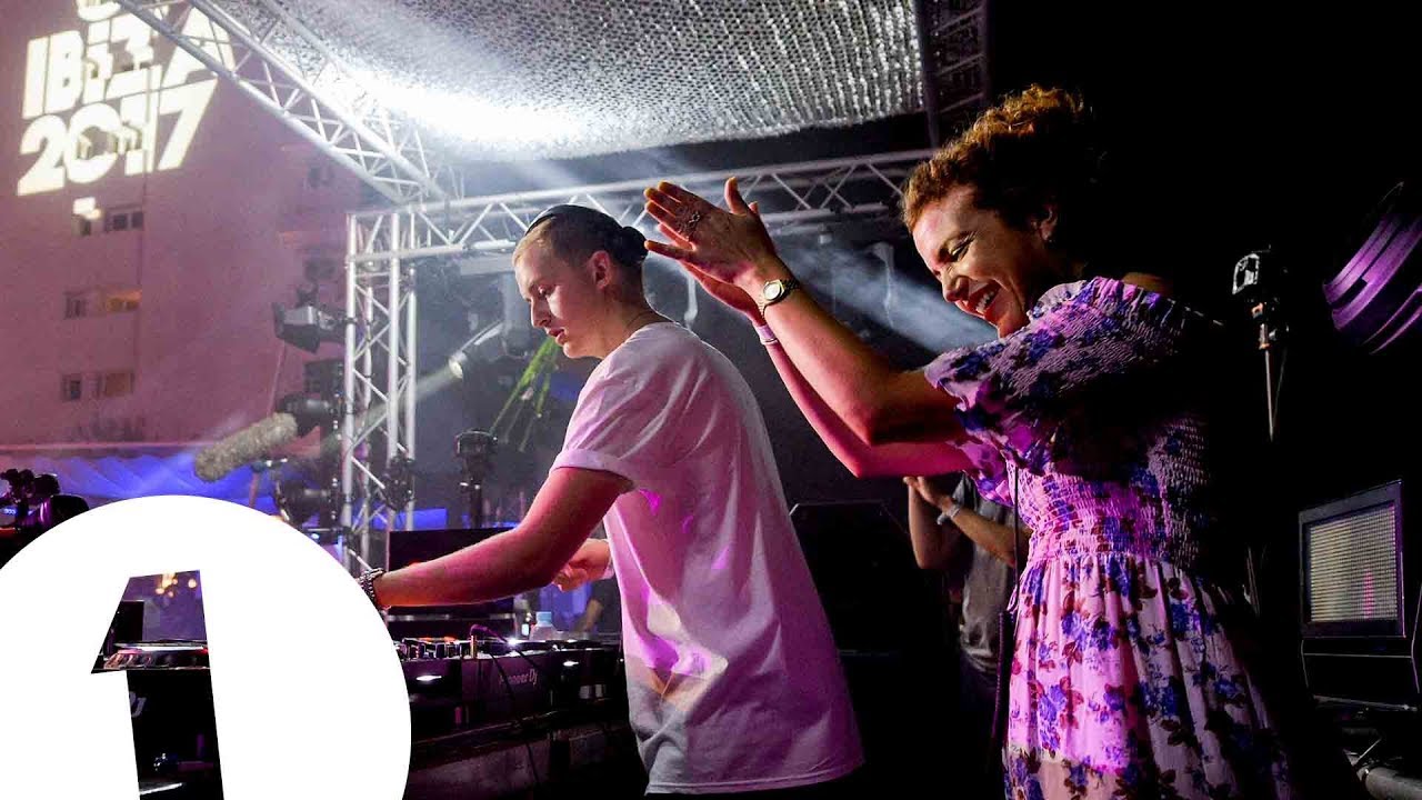 Disclosure B2B Annie Mac Live at Café Mambo Ibiza 2017 🎶