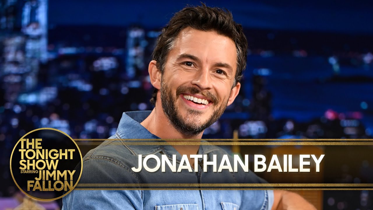 Jonathan Bailey's Viral Glasses & Jurassic World Rebirth 🎬