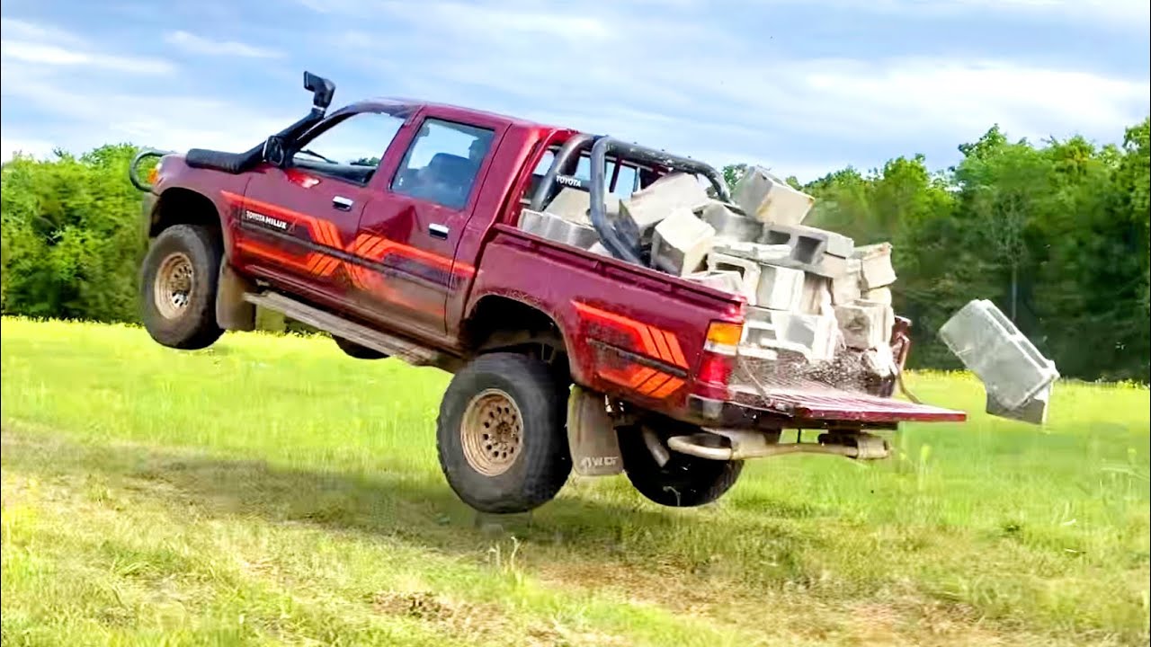 Toyota Hilux Durability Test #1 π