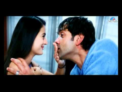Bobby Deol wakes up Amisha Patel (Humraaz)