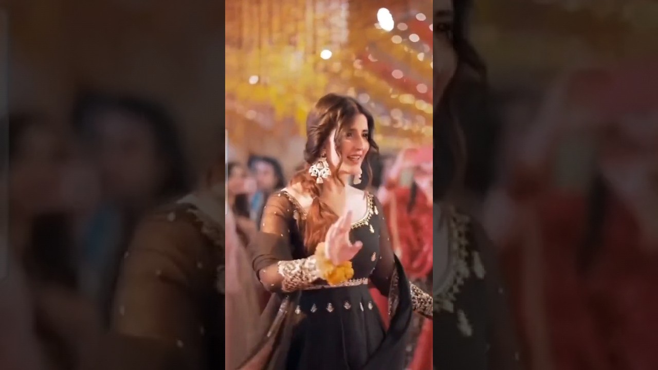 Hareem Farooq's Viral Dance to Hawa Hawa 🌬️