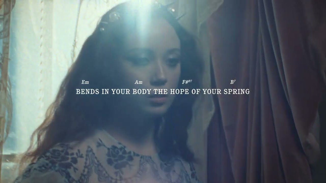 Laufey - Forget-Me-Not (Official Lyric Video with Chords)