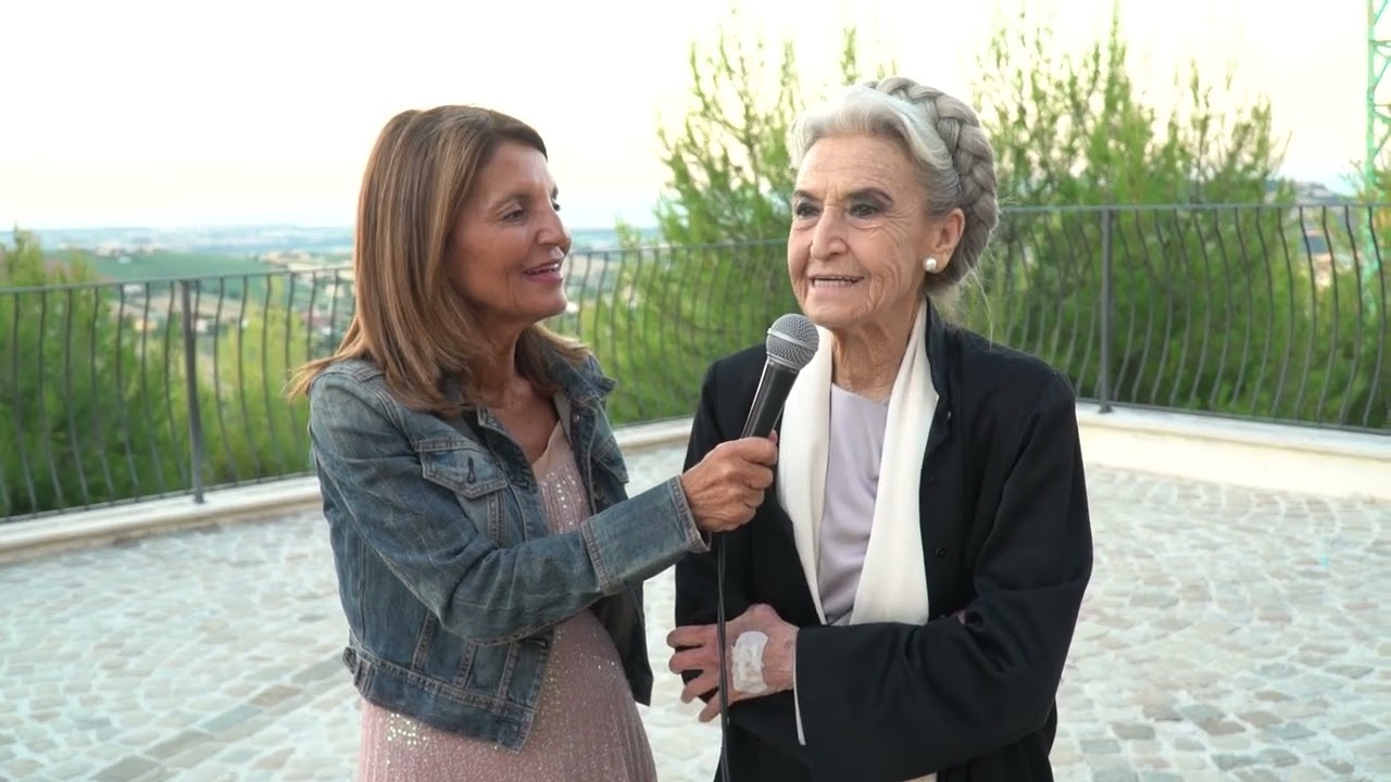 Fermo sui Libri 2024: Esclusive Intervista a Barbara Alberti π