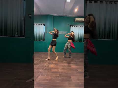 "પોજરામાં પોપટ બોલે" chaniya Toli |  Janki bodiwala Dance | Yash Soni | Live Dance #jankibodiwala