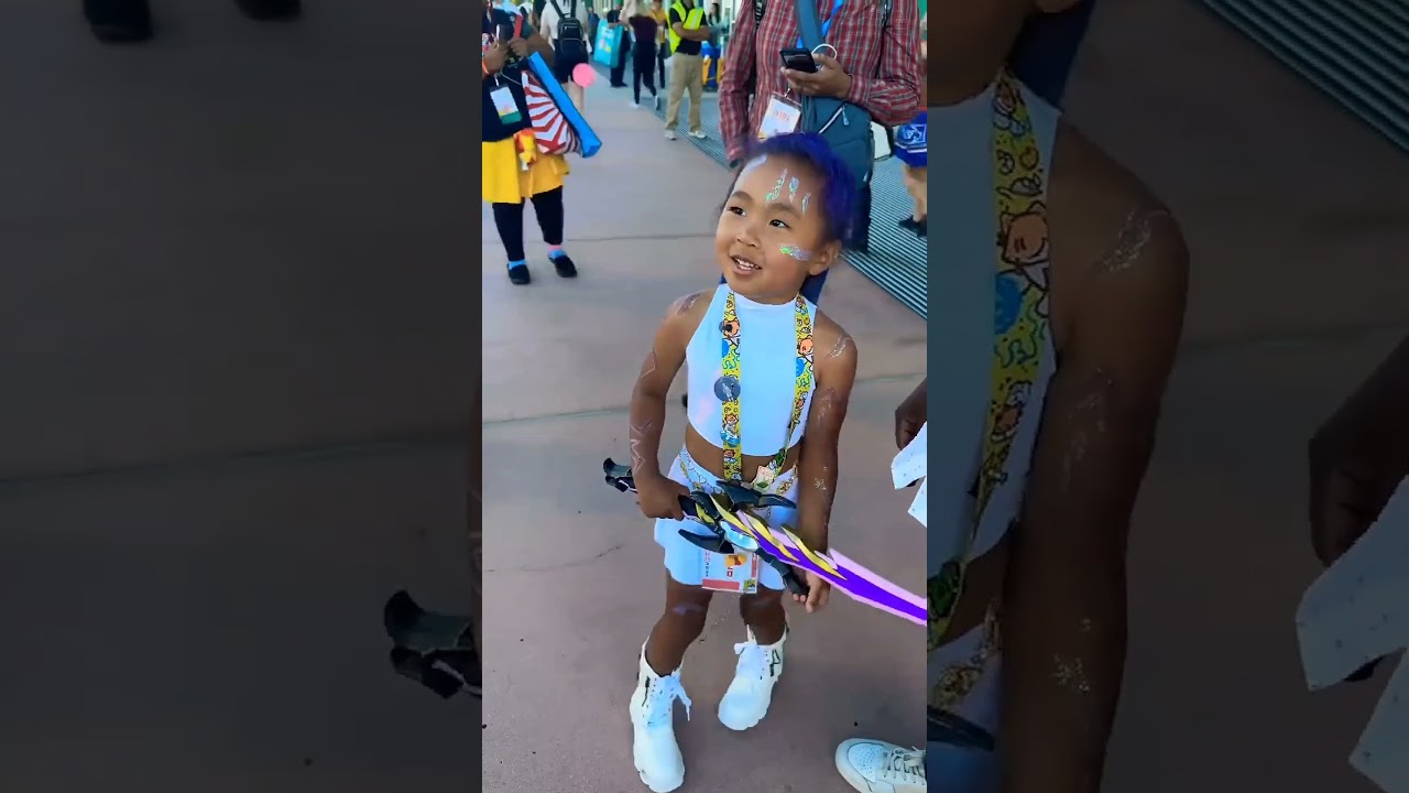 Epic K-Pop Demon Hunters Cosplay ✨ | No Roots Edit & Funny Moments