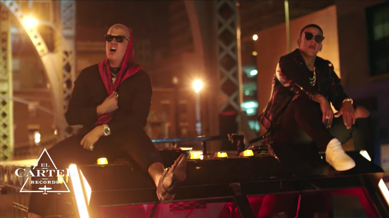 Daddy Yankee & Bad Bunny - Vuelve (Official Video) 🎶