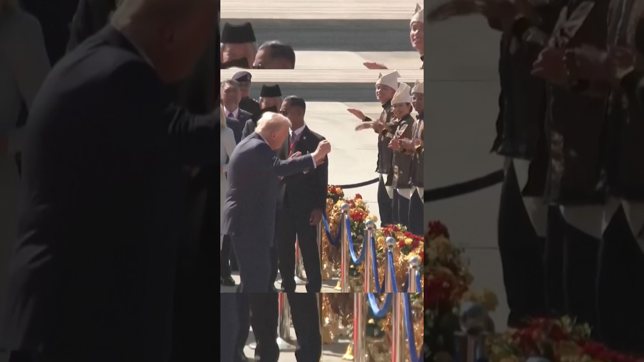 Donald Trump Thoải Mái Nhảy Múa Khi Đến Malaysia 🇲🇾