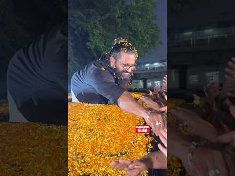 Rishab Shetty in Mumbai Kantara Success 🔥 Fans #rishabshetty #kantara #kantara chapter1 #sandalwood