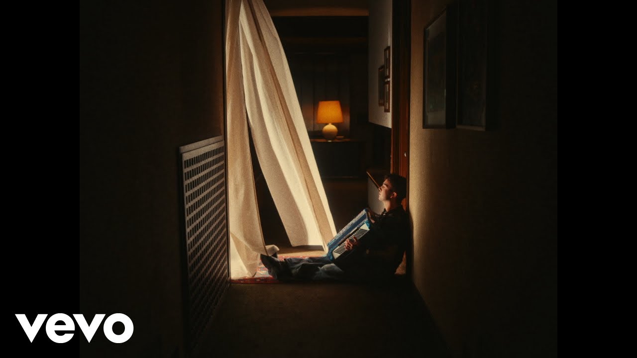 Olly & Juli's Fun Moving Day π¬ | Buon Trasloco Visual Video