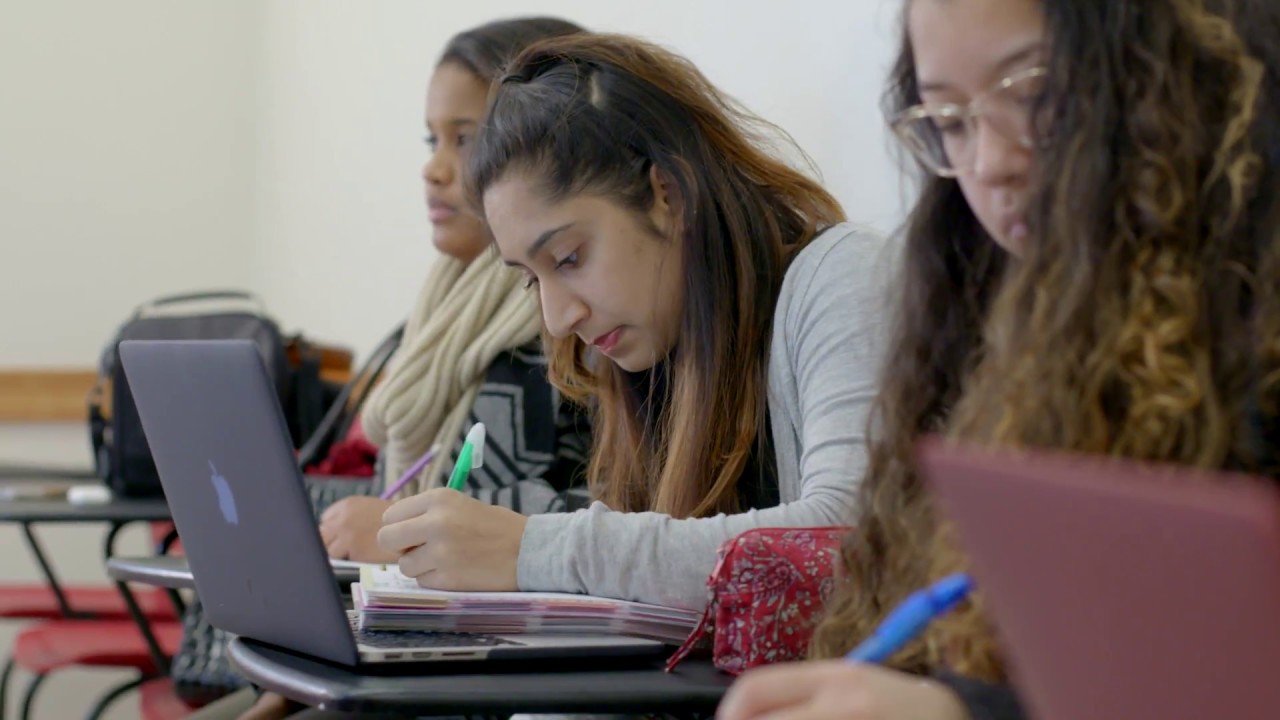 Advance Your Career with Our Applied & Computational Mathematics Graduate Program 📚