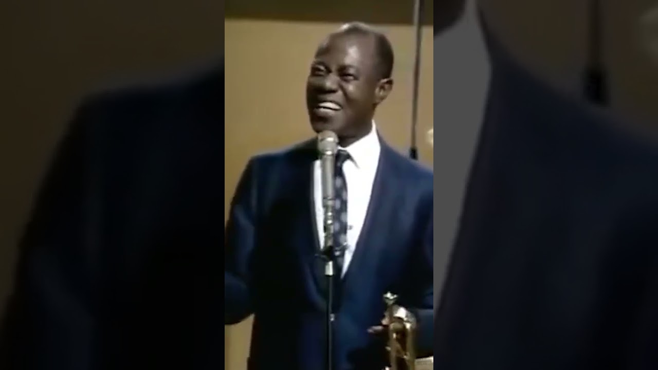 Louis Armstrong - What A Wonderful World (1967 Live) 🎶