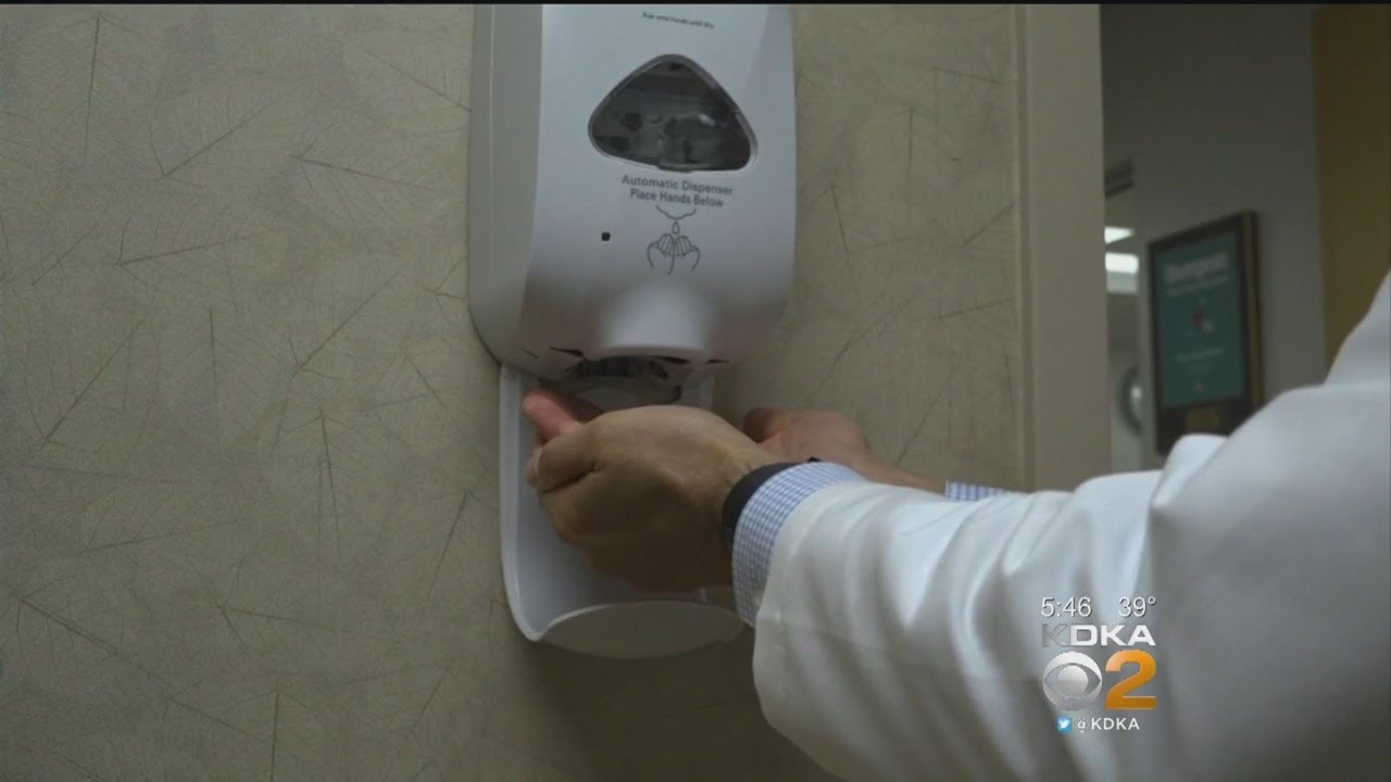 Are We Overusing Hand Sanitizer? The Surprising Risks of Excessive Use 🧴