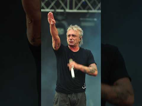 Из бунтарей в холуи власти. Вот и весь рок-н-ролл #shorts #русскийрок #кинчев #шевчук #нетвойне