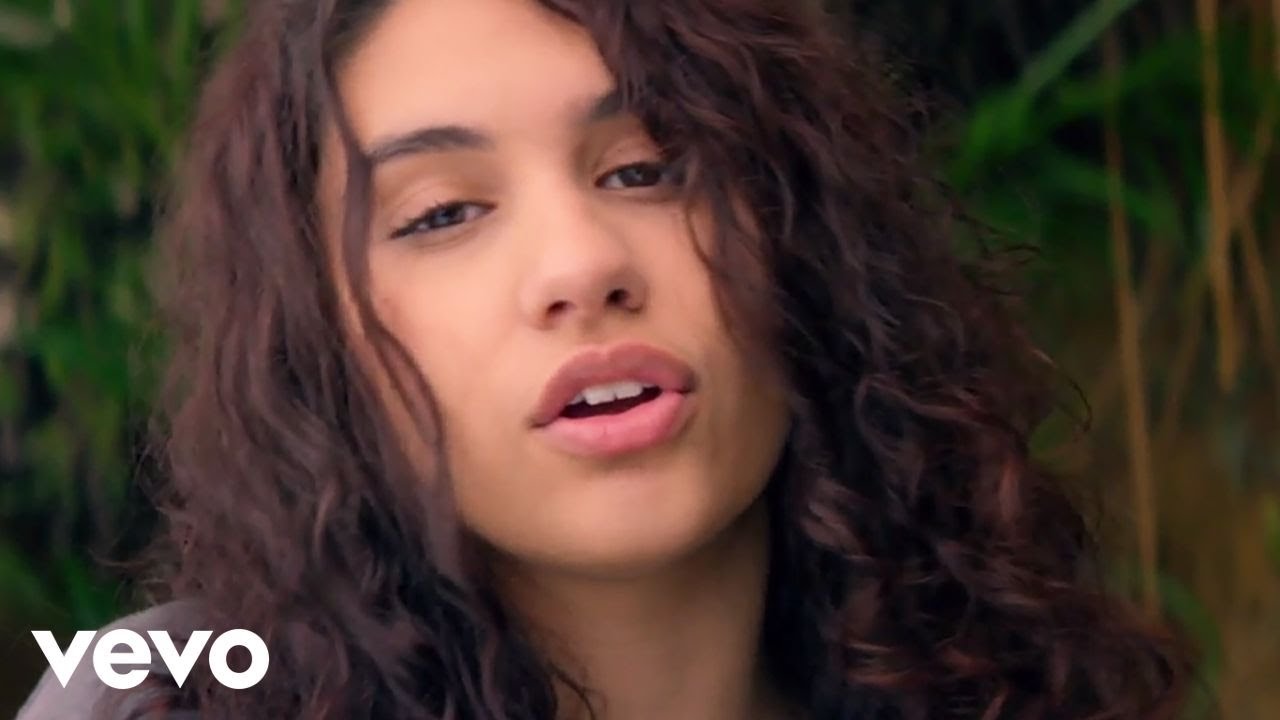 Alessia Cara's Stunning Cover of 'How Far I'll Go' from Moana 🎶