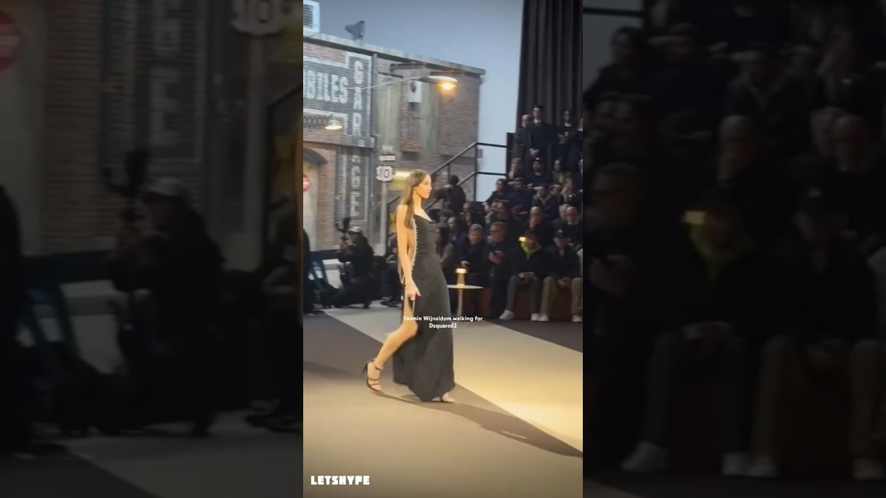 Yasmin Wijnaldum Walks for Dsquared2 👗