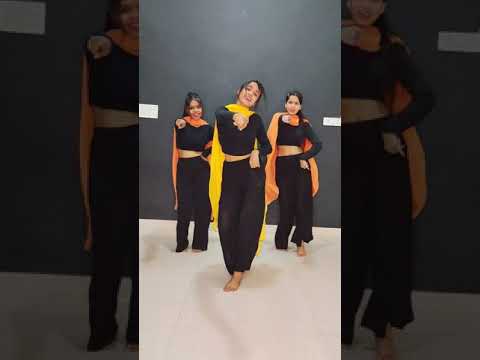 Bole Chudiyan song dance.