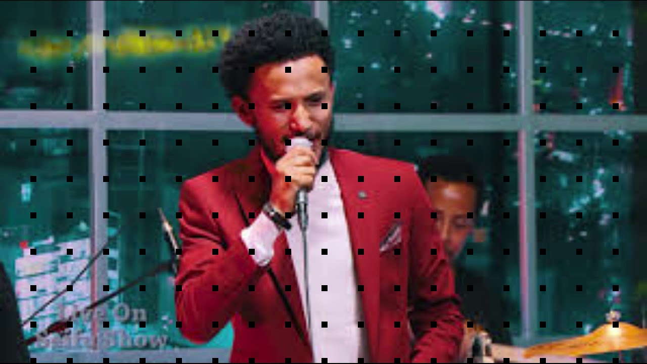 Dawit Tsige Performs Heartfelt Cover of Abebe Tekas’s Classic Song on Seifu on EBS 🎶