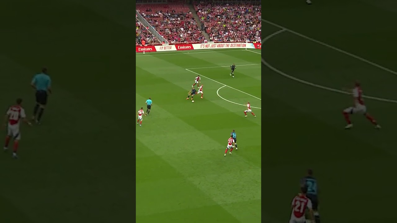 Elegant Arsenal Goal by Trossard Against Bayer Leverkusen ⚽