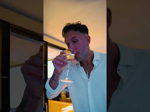 Сюрприз T-Killah для жены MARIAKAKDELA под нашим чутким руководством #shorts