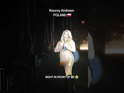 Roxxxy Andrews blessing my camera in Poland 🇵🇱❤️ #drag #dragrace #mariahcarey #werqtheworld