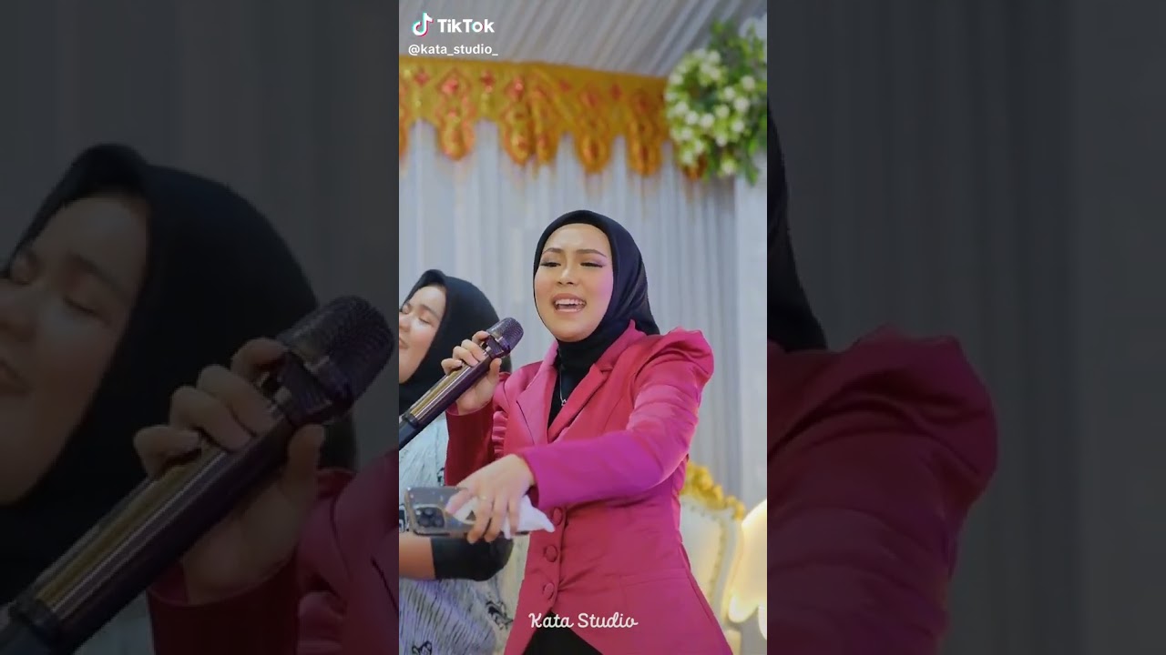 Selfi Yamma Membawakan Lagu Bugis yang Viral