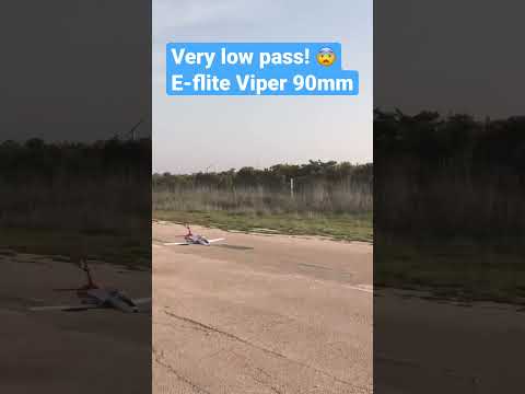 Very low pass! 😨E-flite Viper 90mm #eflite #rcplane #rc #viper #edf #lowpass #low