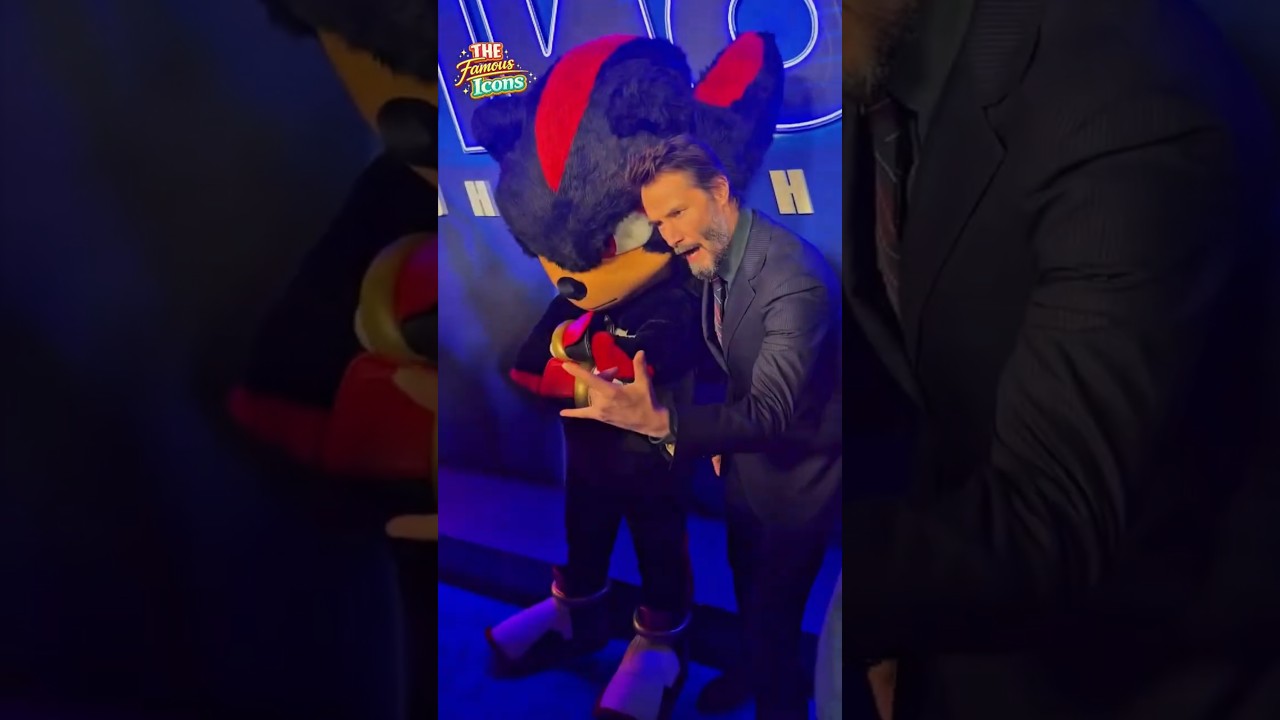 Keanu Reeves Surprises Fans 🎬