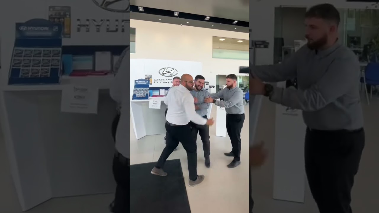 Prank sur Ramez, notre DG chez Hyundai! 🤣