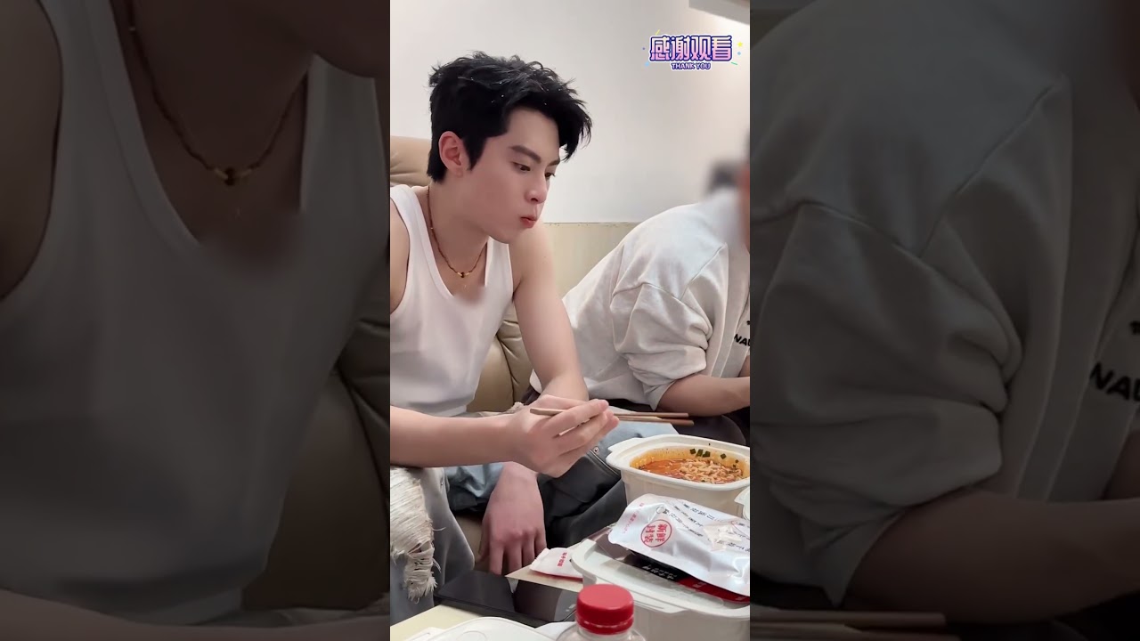 Dylan Wang Hedi's Favorite Food Moments 🍽️