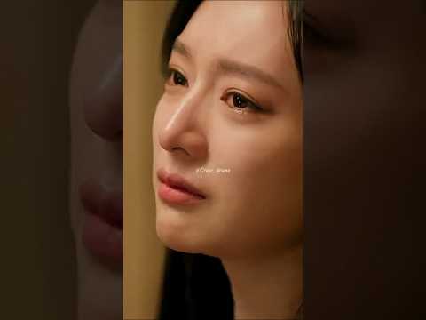 This scene hurts so much🥺😭#kdrama #shorts #kimsoohyun #sad #queenoftears #kimjiwon #ytshorts