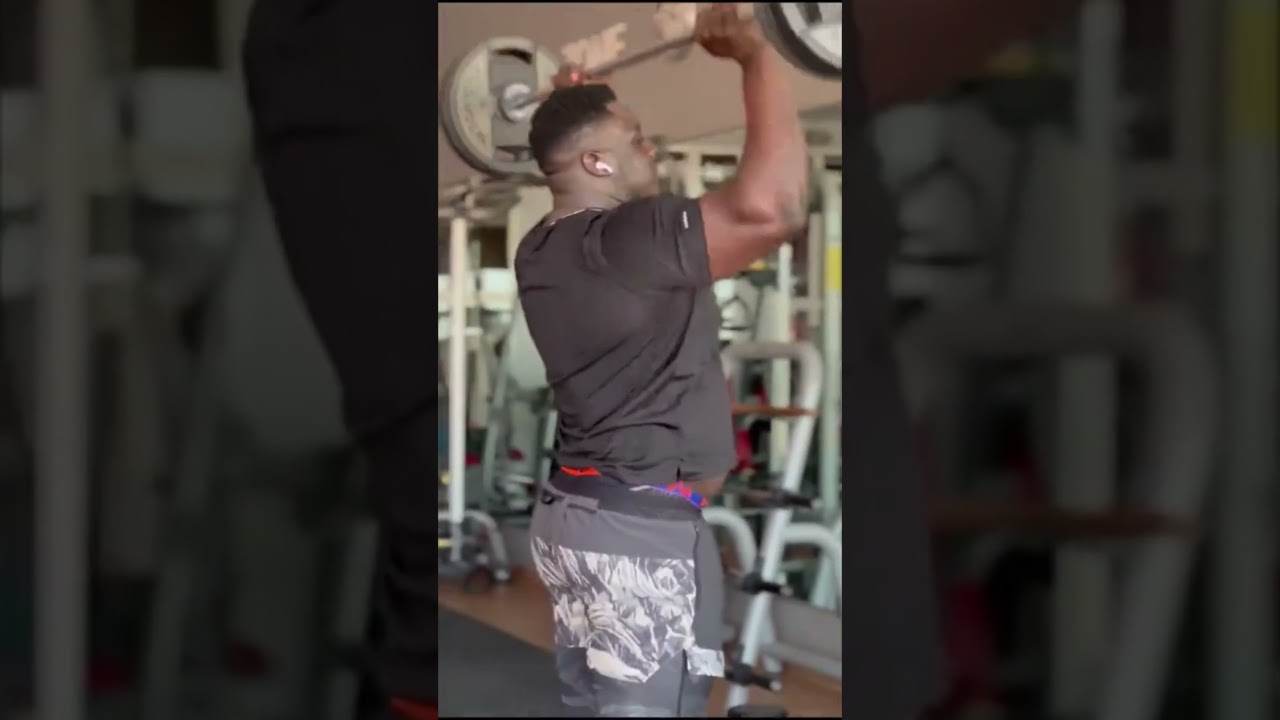 Urgent! Je rencontre un problème avec ma poupée 😱 | Abonnez-vous pour plus de vidéos