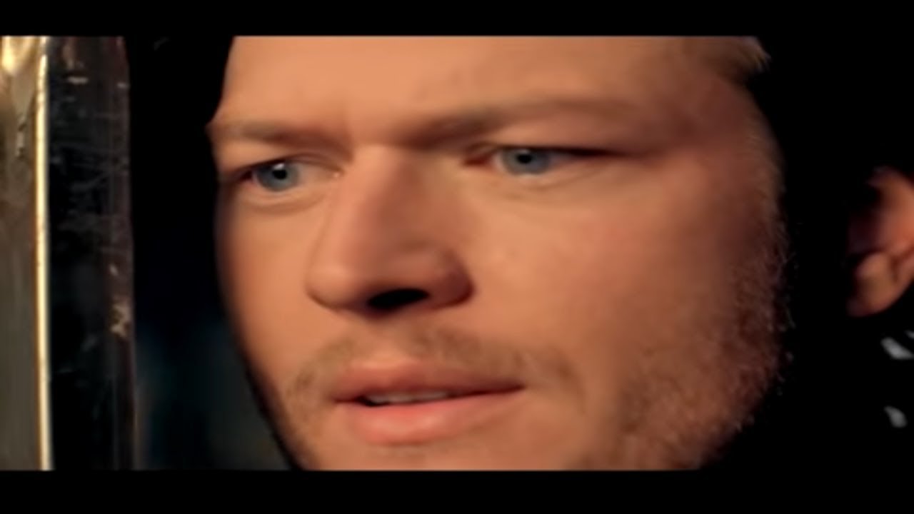 Blake Shelton - Don't Make Me (Official Music Video)