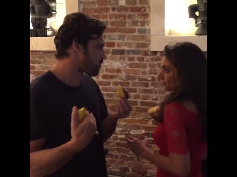 Ana Brenda Contreras y Ivan Sanchez - Comiendo Donuts