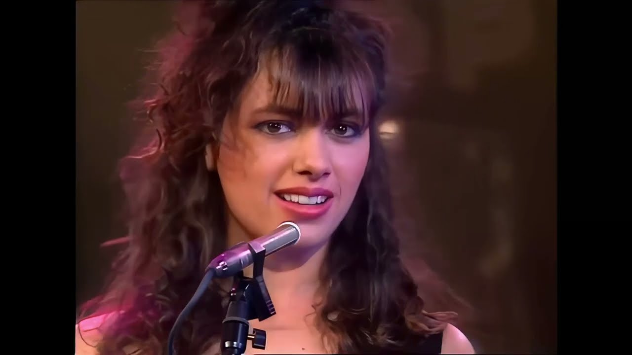 The Bangles - Walk Like An Egyptian (1987 4K Remaster) ๐ถ