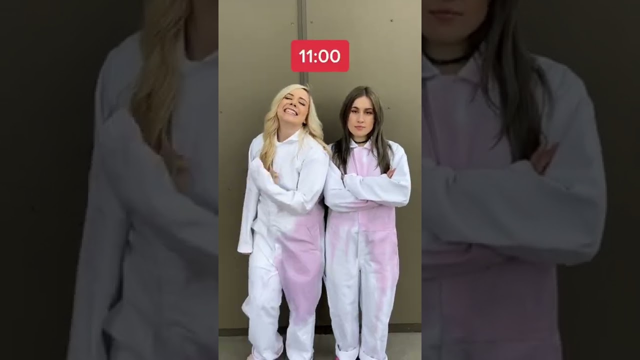 TRY NOT TO GET A STAIN CHALLENGE WITH MY BEST FRIEND! 😂 #SHORTS