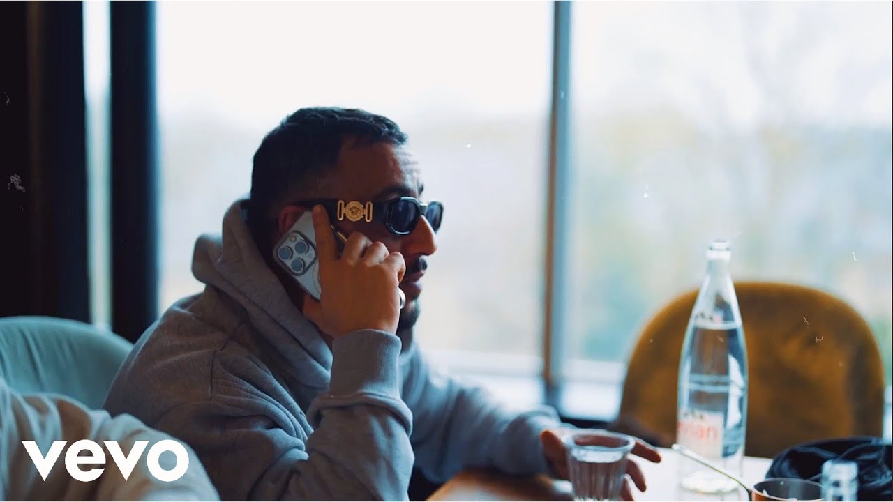 Lacrim ft. Maes, Zkr & Ngee – Ma Vie 🎶 | Official Music Video