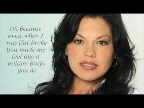 Sara Ramirez Performs 'The Story' from Grey's Anatomy 🎶