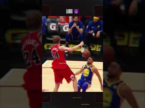 Lauri Markkanen SHUTS DOWN Curry With the Block ๐ #shorts