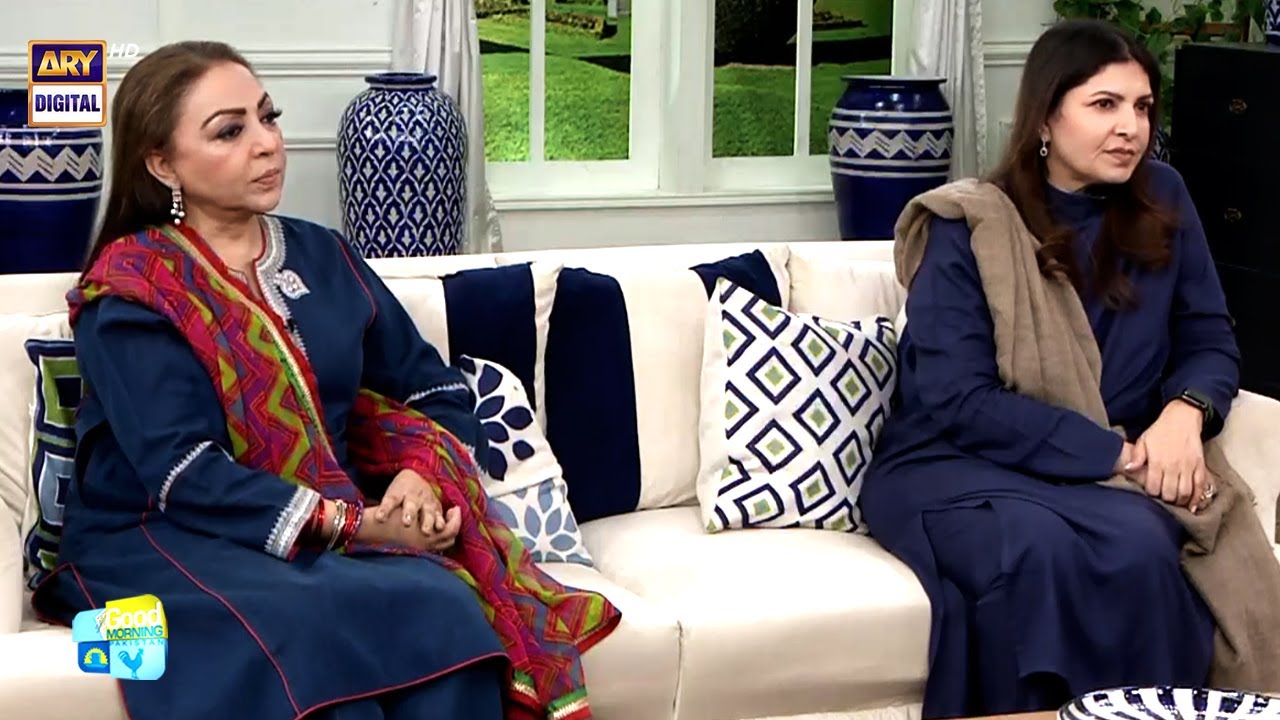 Azra Mohyeddin: Kitchen Access Denied 🚫