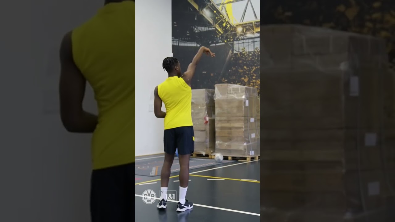 Bynoe-Gittens: From Basketball to Football 😂