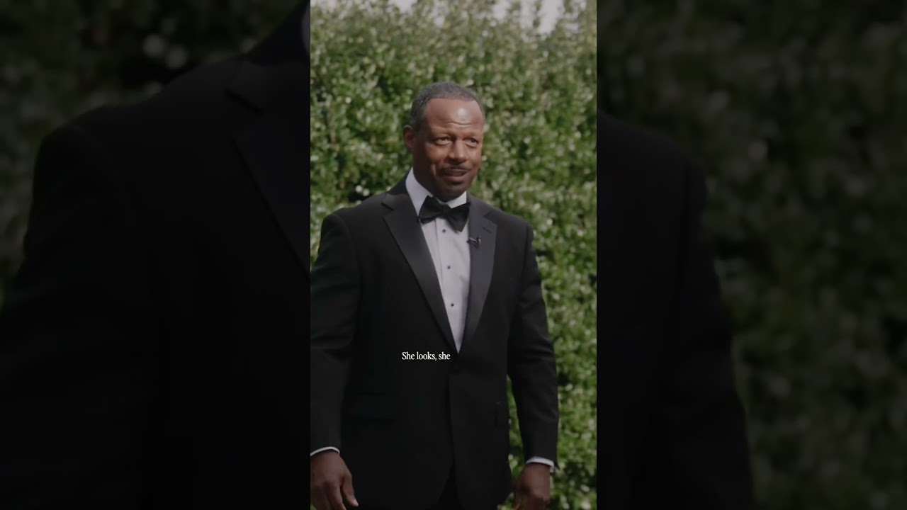 Heartwarming First Look with His Daughter ❤️