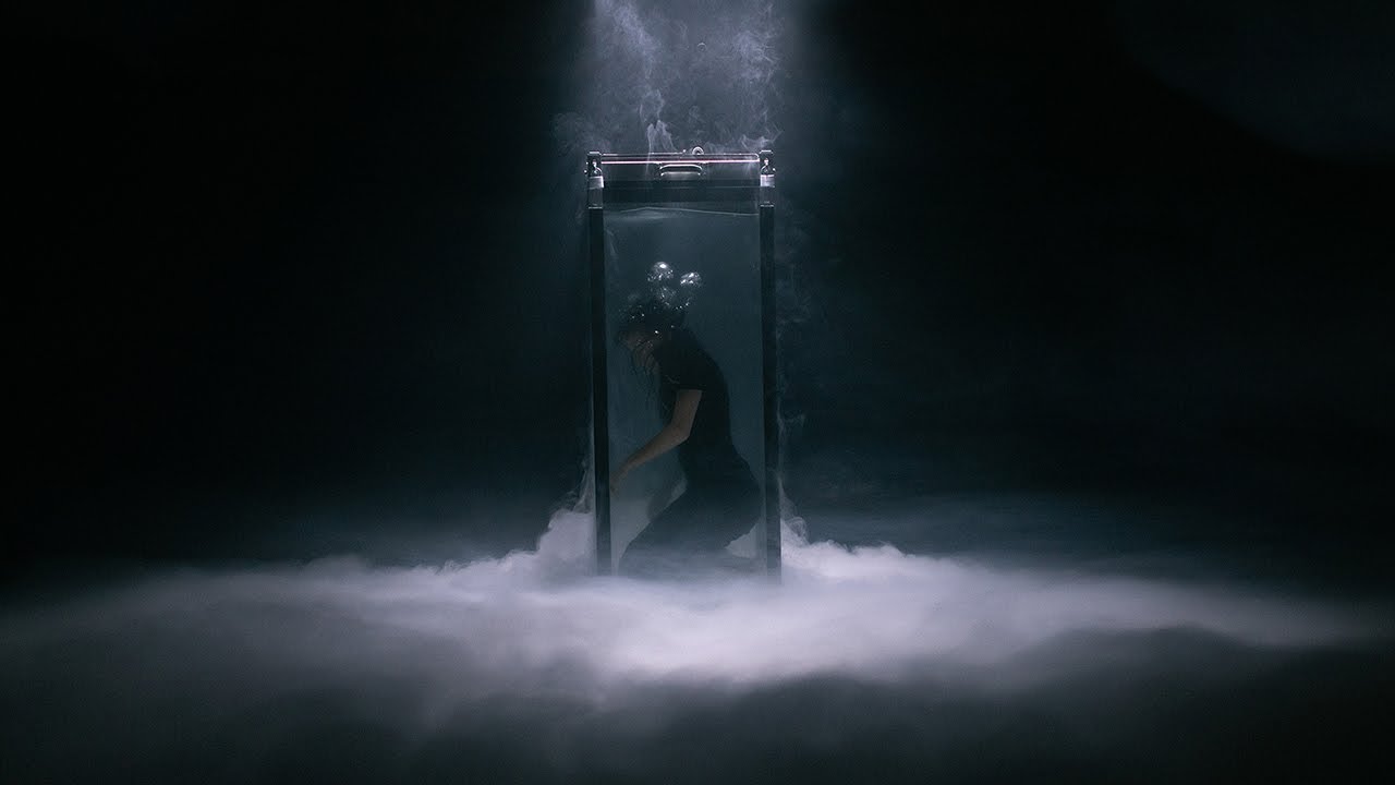 Orlane - Jeux Dangereux (Official Video) 🎶