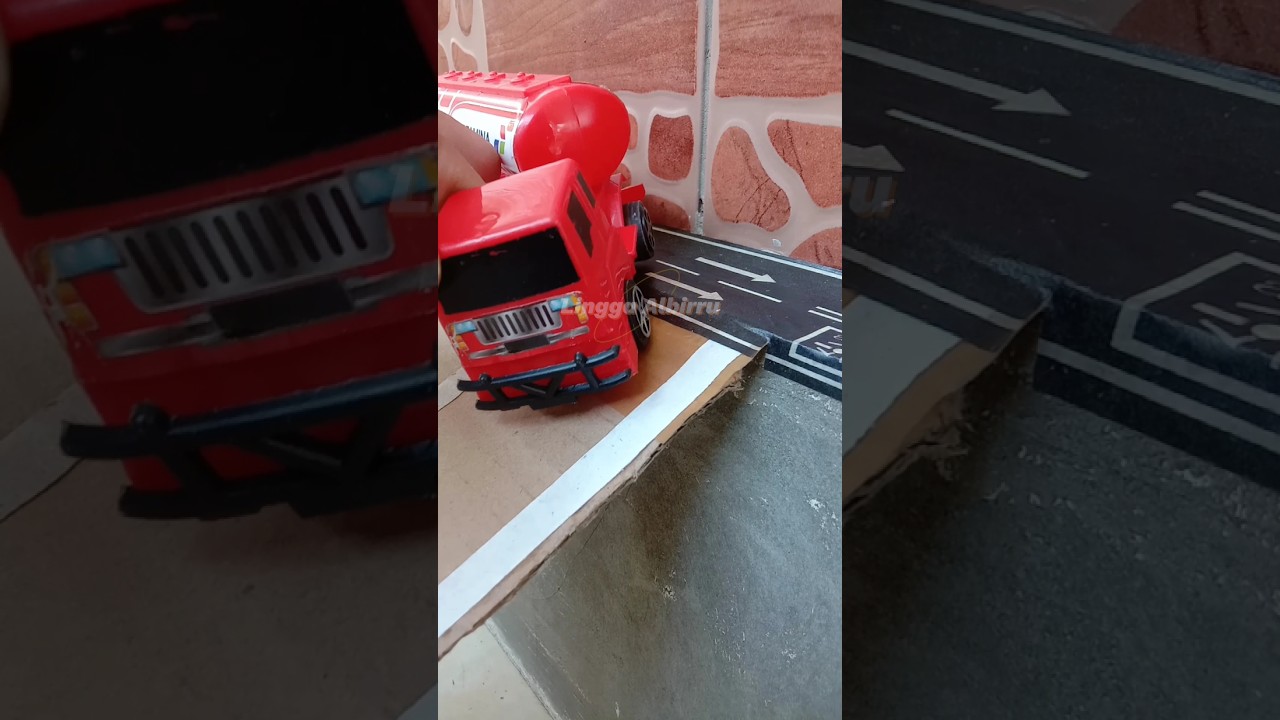 Truk Tangki Pertamina Lewat Jalan Ekstrem 🚚