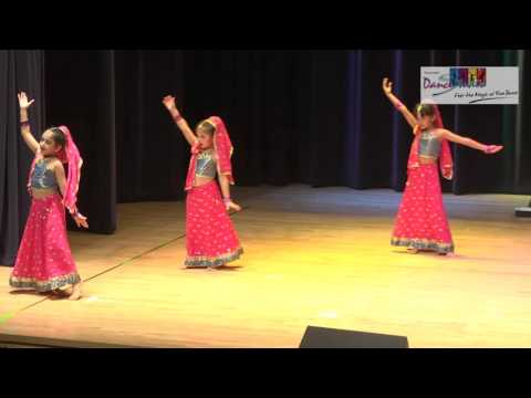 Dance Performance : BOLE CHUDIYAan: Sampada’s Dance Studio Singapore