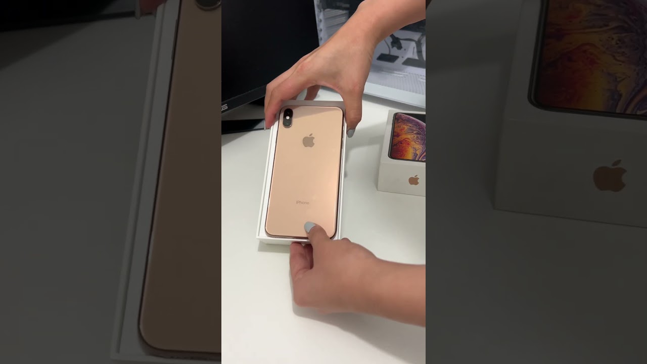 Unboxing the iPhone XS Max in 2023! 🤩 | Latest Features & First Look