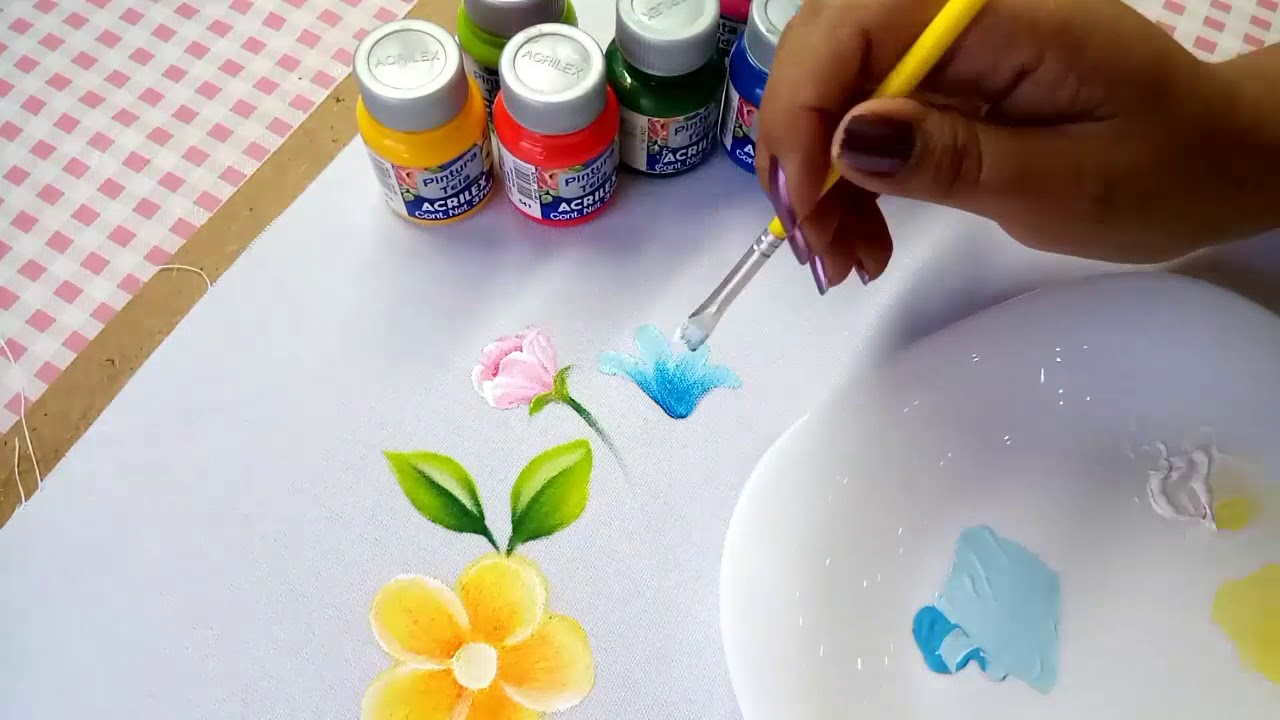 Materiales Básicos para Pintar Flores en Tela 🎨