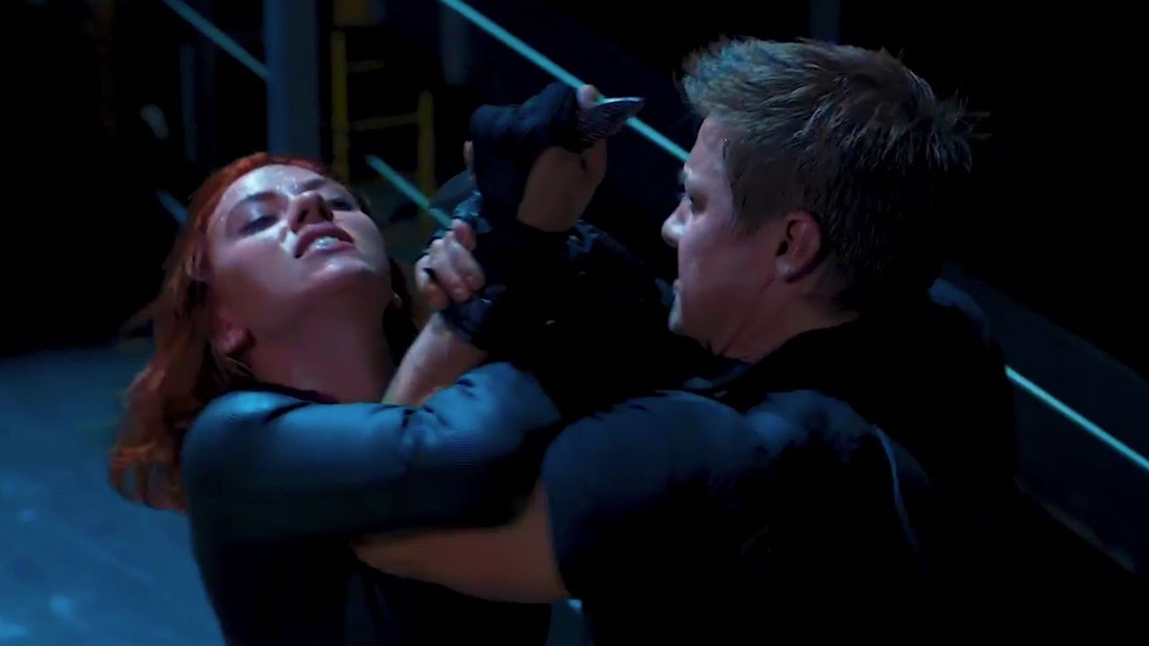 Epic Battle: Black Widow vs Hawkeye in The Avengers (2012) 🔥